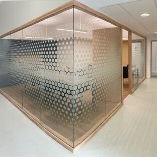 LABORATOIRE et BUREAUX réaménagement d'un centre d'anapathologie