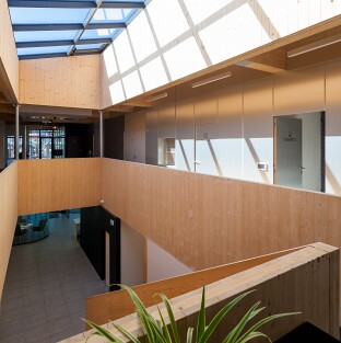 LABORATOIRE et BUREAUX Construction d'un centre de pathologie et bureaux de médecins