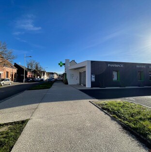 CONSTRUCTION PHARMACIE Transfert d'une pharmacie de campagne